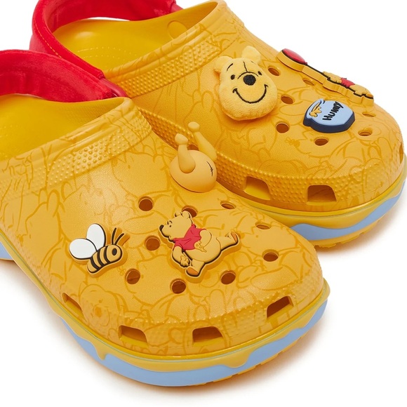 CROCS Shoes - CROCS Women Winnie the Pooh Clog with Charms